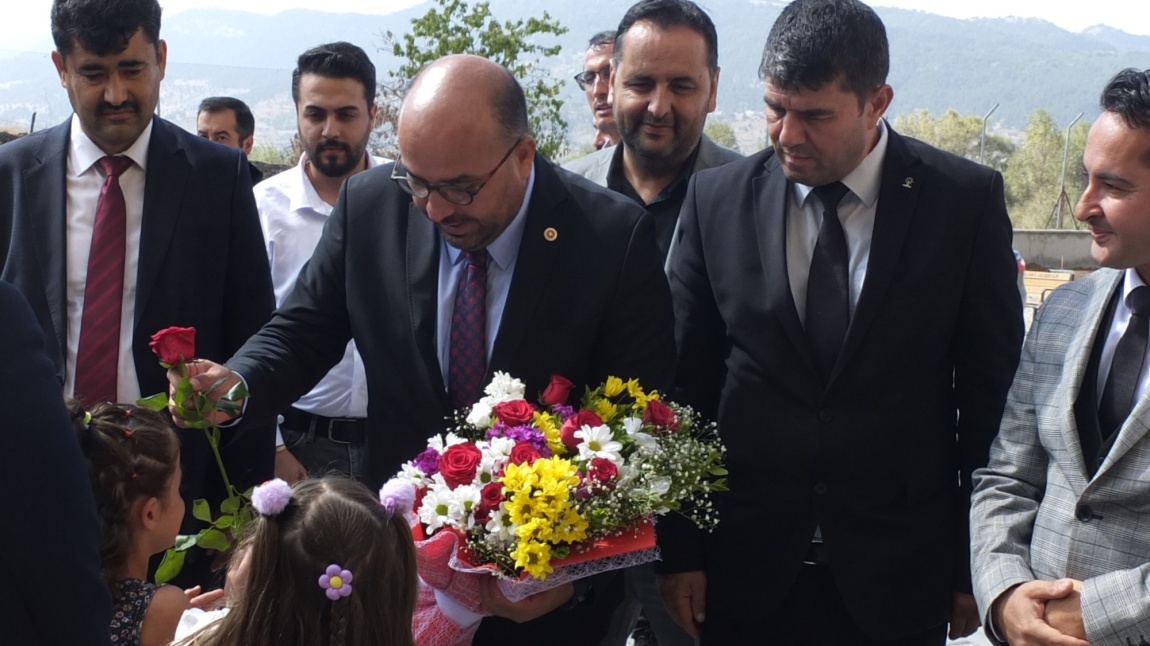 Andırınlılar Yardımlaşma ve Dayanışma Derneği Kahramanmaraş Milletvekilimiz Prof. Dr. Mehmet Şahin öncülüğünde 